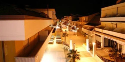 ליגננו סביאדורו Aparthotel Esperya מראה חיצוני תמונה